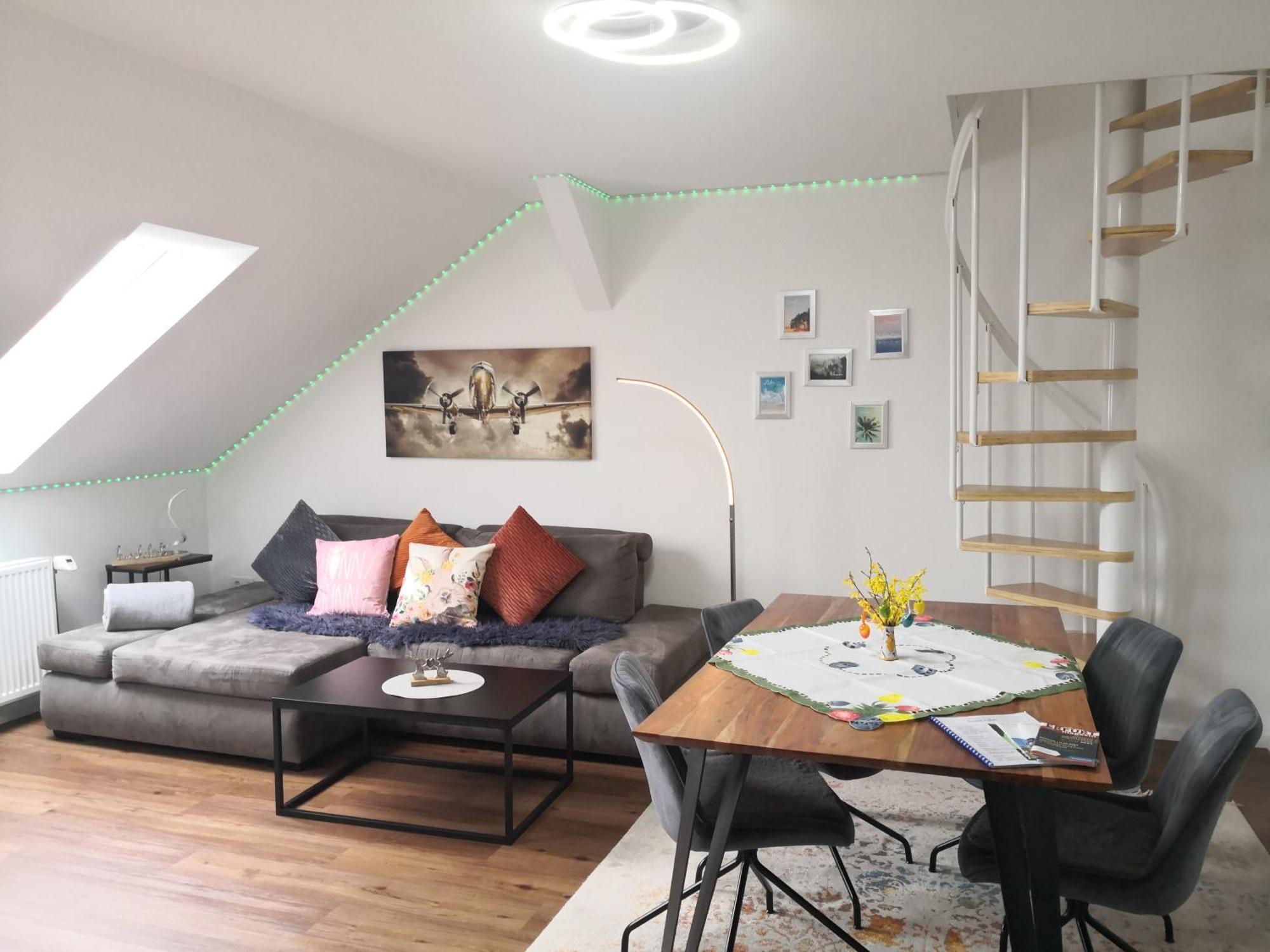 Auszeit2 Erfurt - Stilvolle Dachwohnung Mit Parkplatz - Zentrumsnah Bagian luar foto